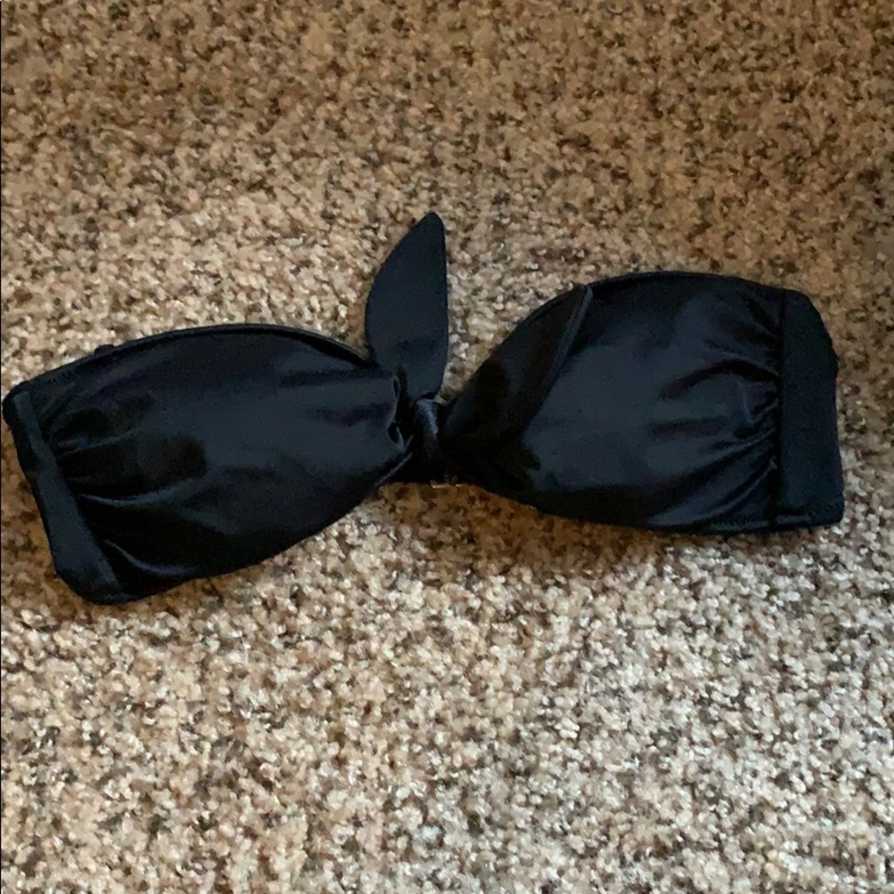 Victoria’s Secret Strapless Bikini Top - XS